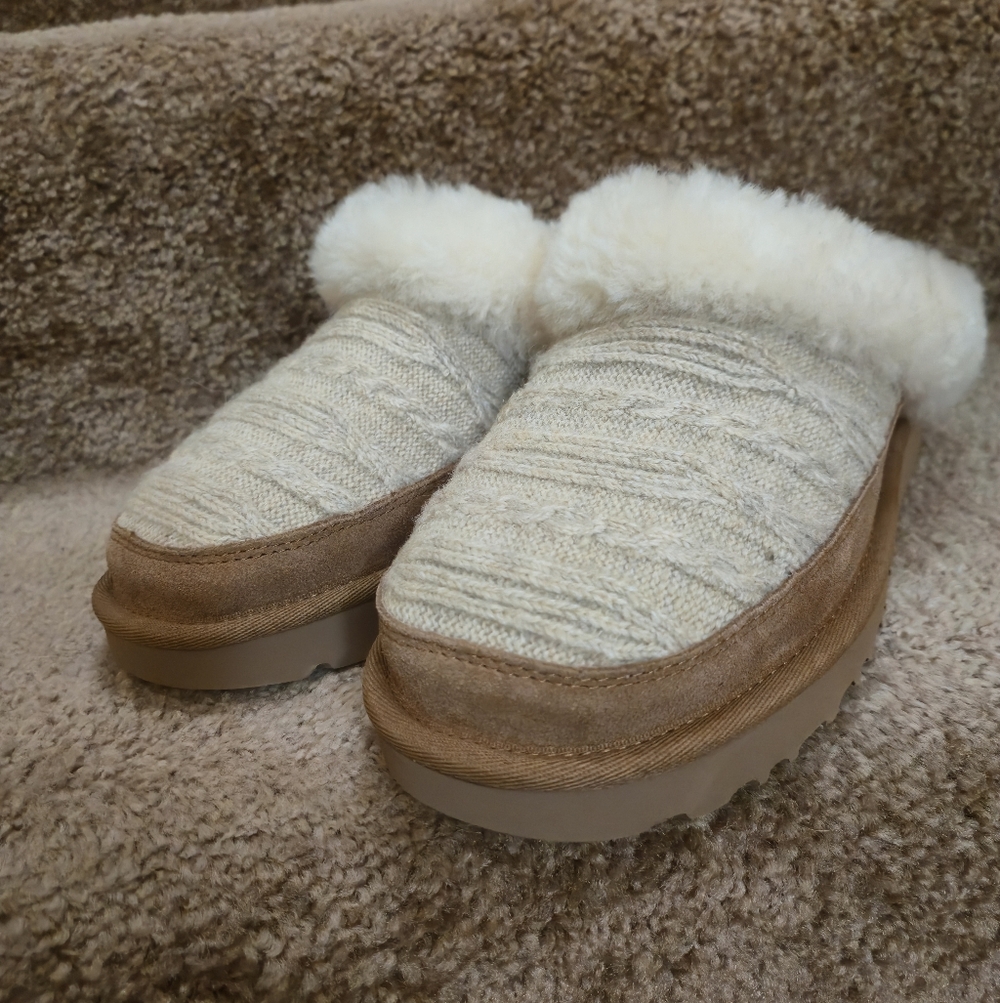 UGG Cluggette Cable Knit Slipper - Picture 11 of 15